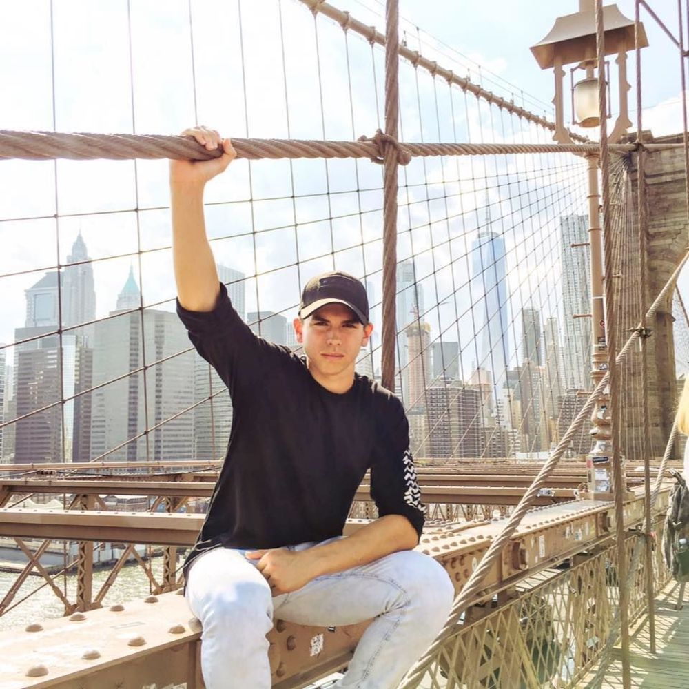 Meet your Posher, Will